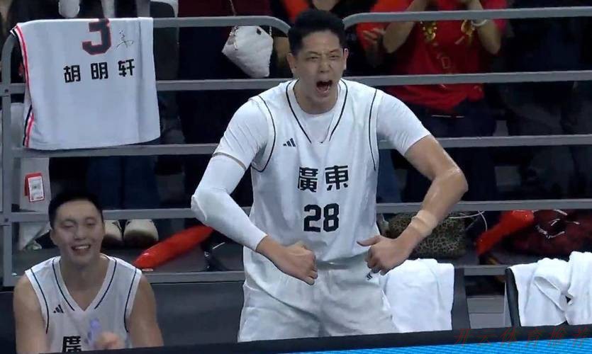 开云体育官网：终于来了！男篮国青大杀器有望加盟广东队，这可是1米95高后卫！